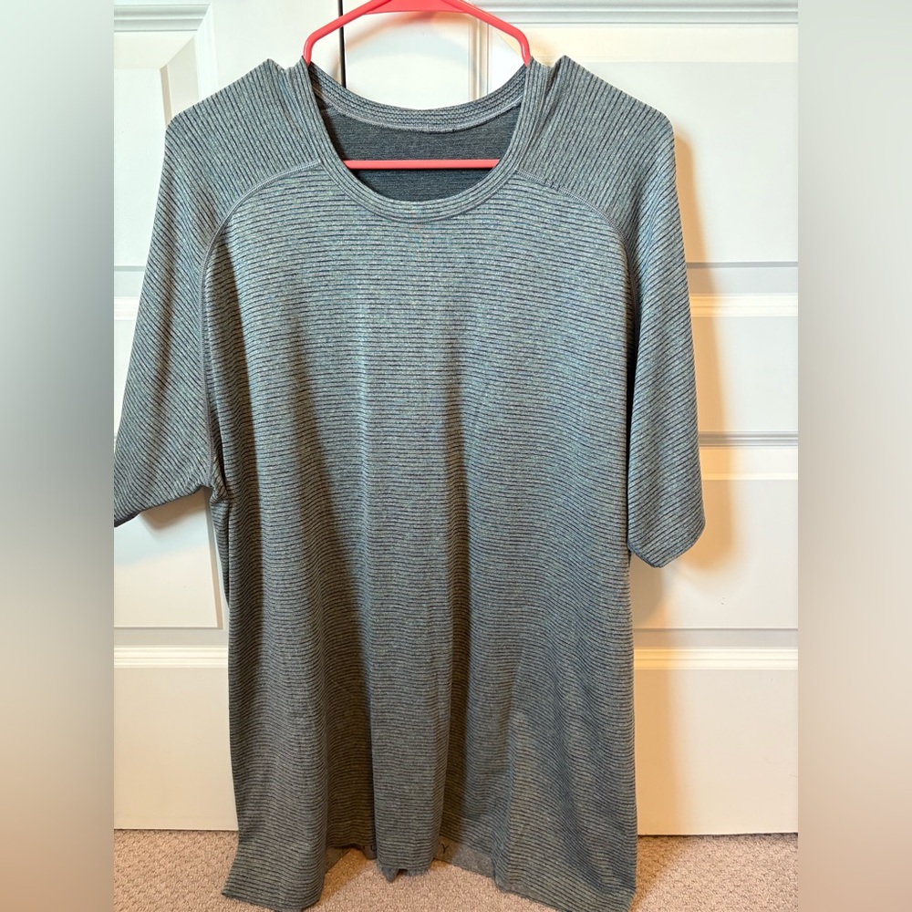 Lululemon Metal Vent Tech Short Sleeve Shirt
